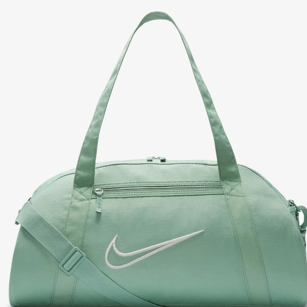 Nike duffle bag